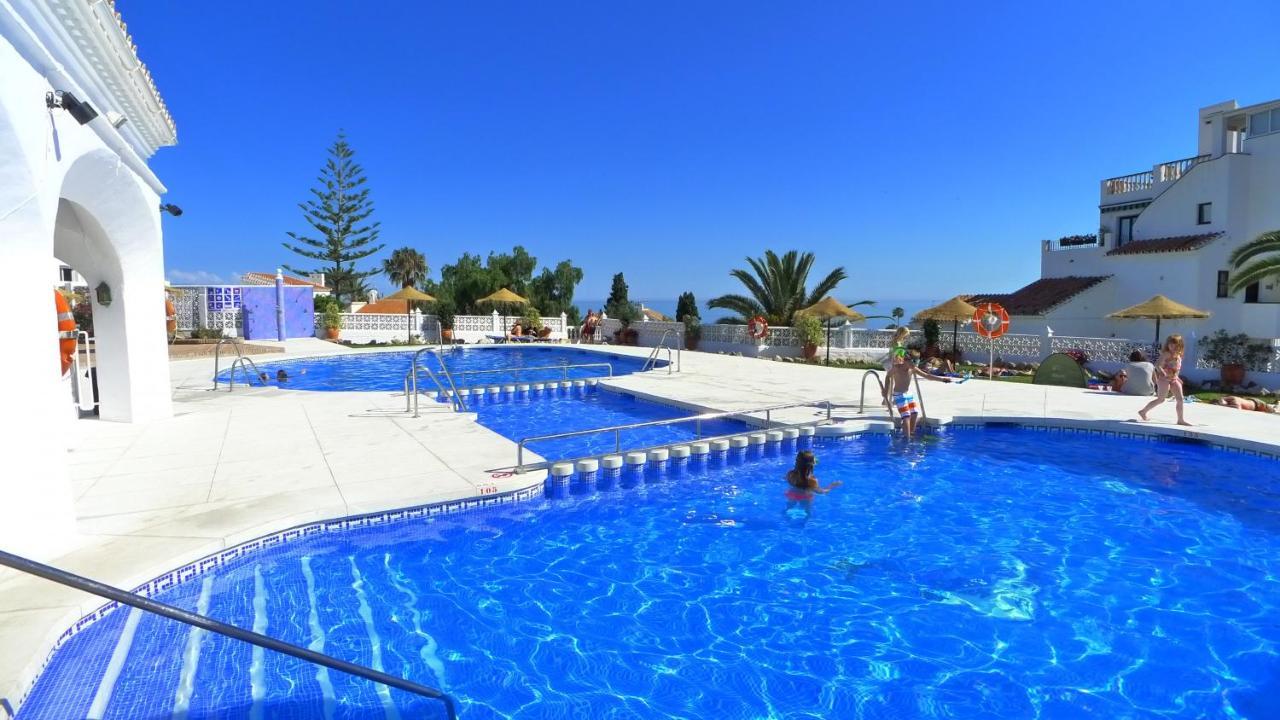 R838 Capistrano Playa 213 Apartment Nerja Luaran gambar