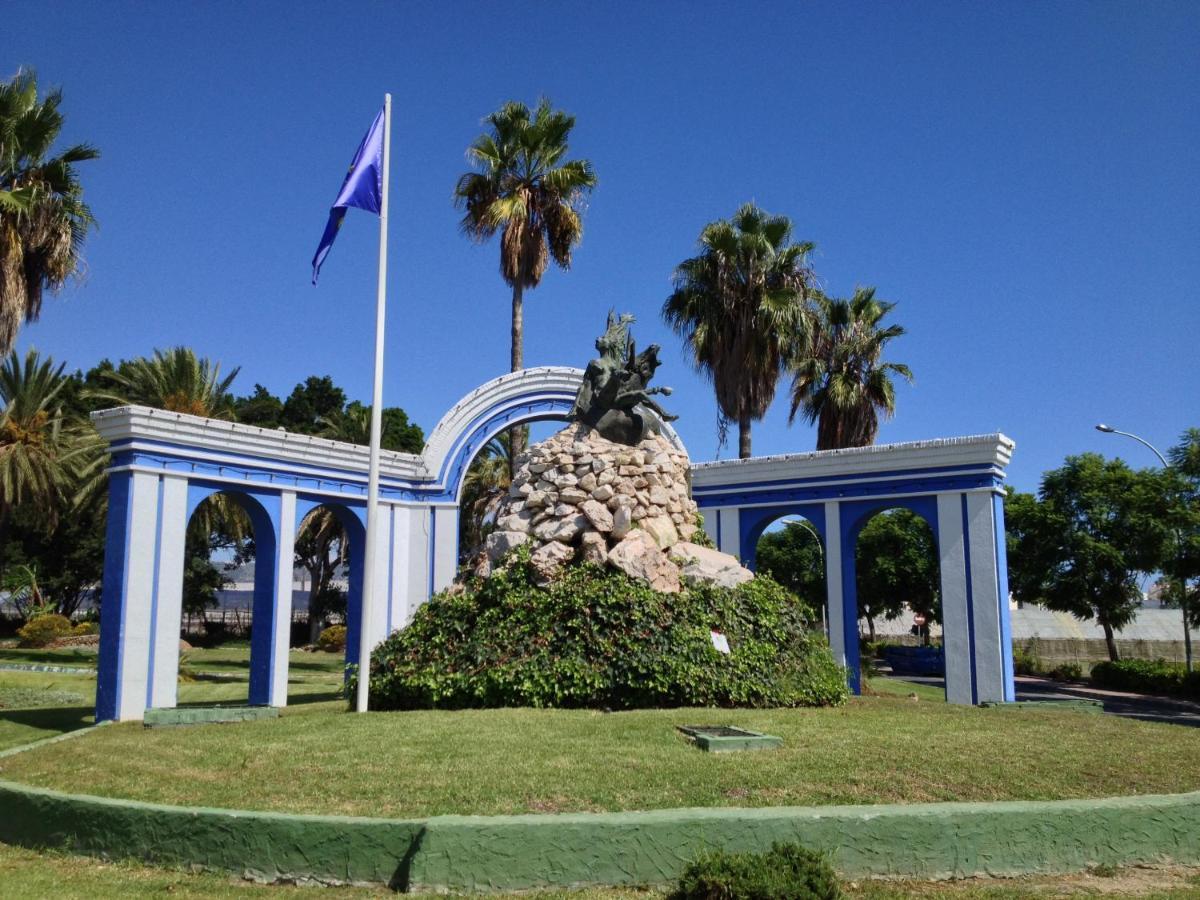 R838 Capistrano Playa 213 Apartment Nerja Luaran gambar