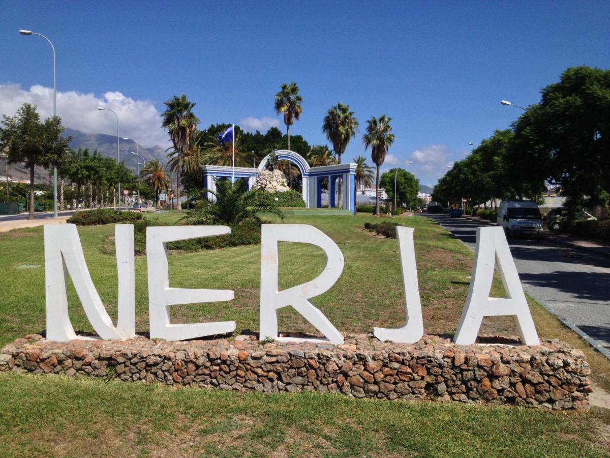 R838 Capistrano Playa 213 Apartment Nerja Luaran gambar