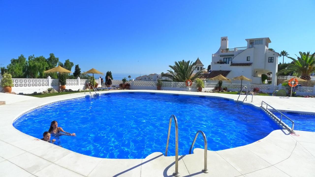 R838 Capistrano Playa 213 Apartment Nerja Luaran gambar