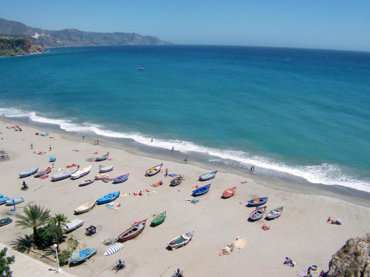 R838 Capistrano Playa 213 Apartment Nerja Luaran gambar