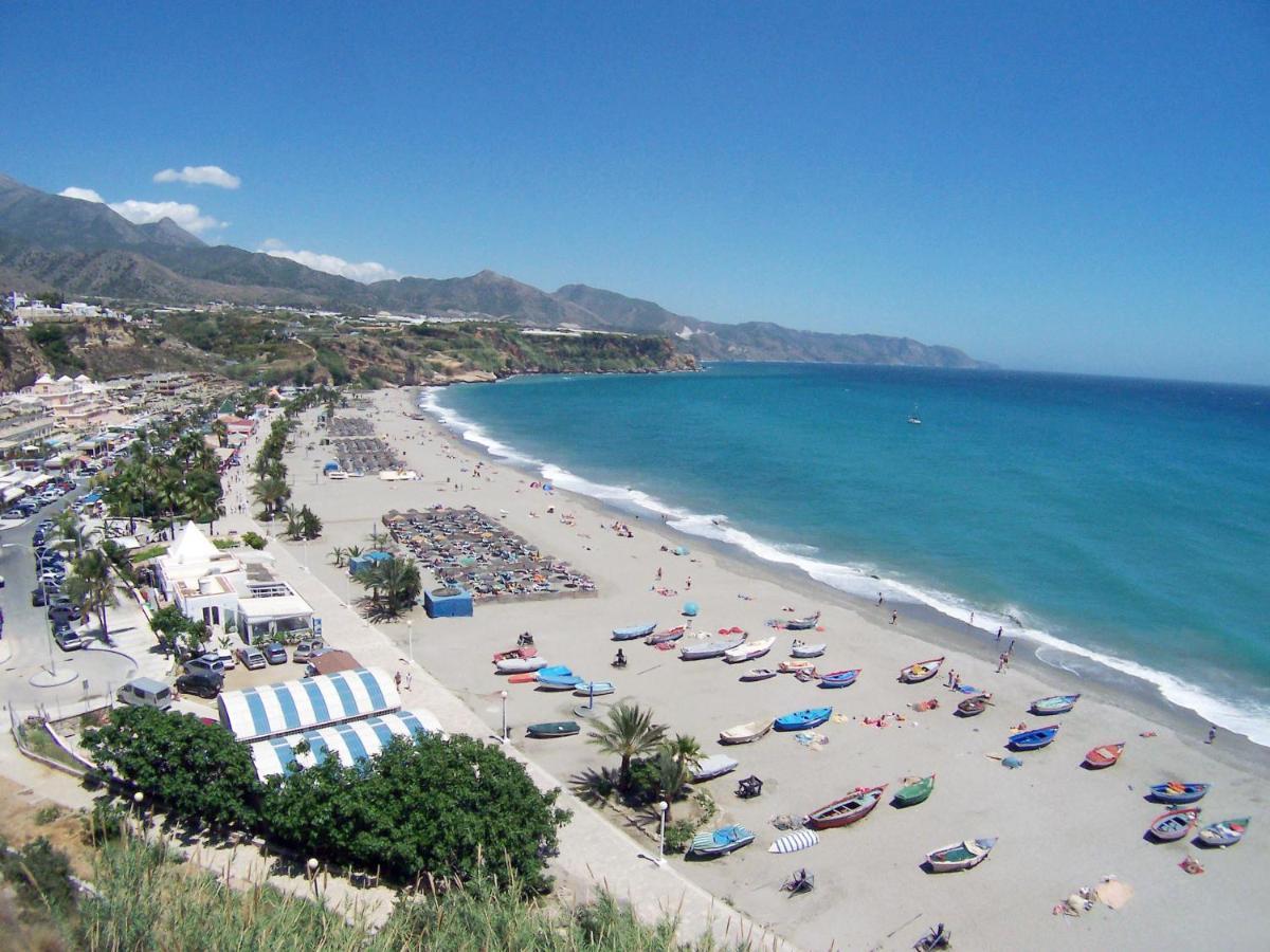 R838 Capistrano Playa 213 Apartment Nerja Luaran gambar
